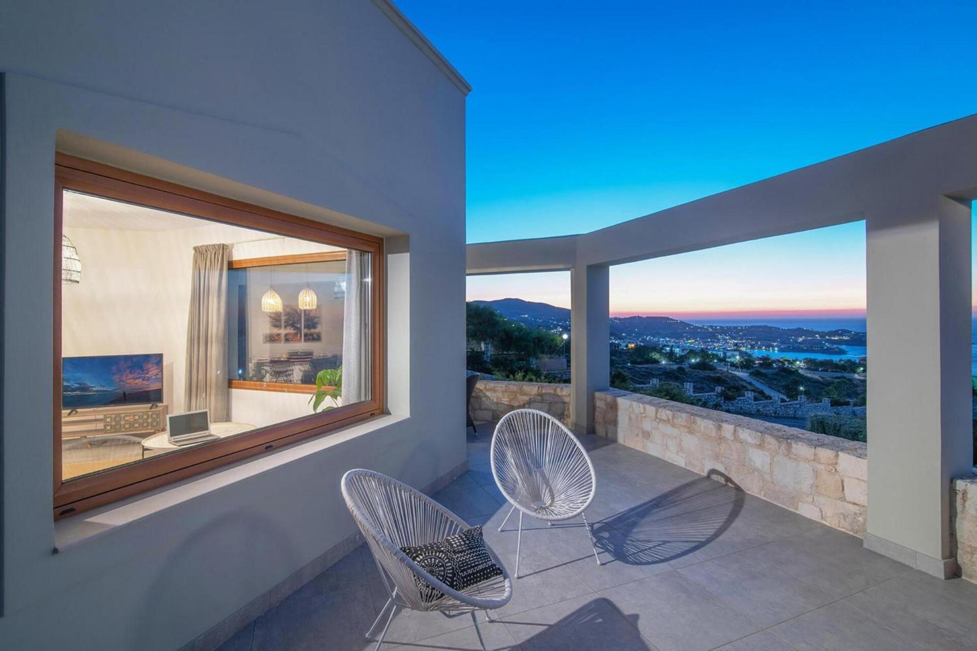 Infinite Blue Apartament