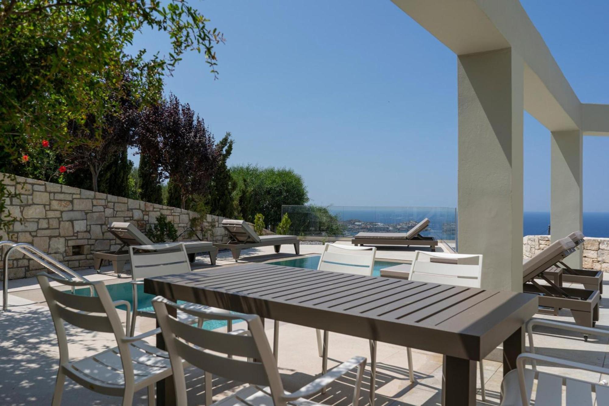 Infinite Blue - Residencies With Private Pools *