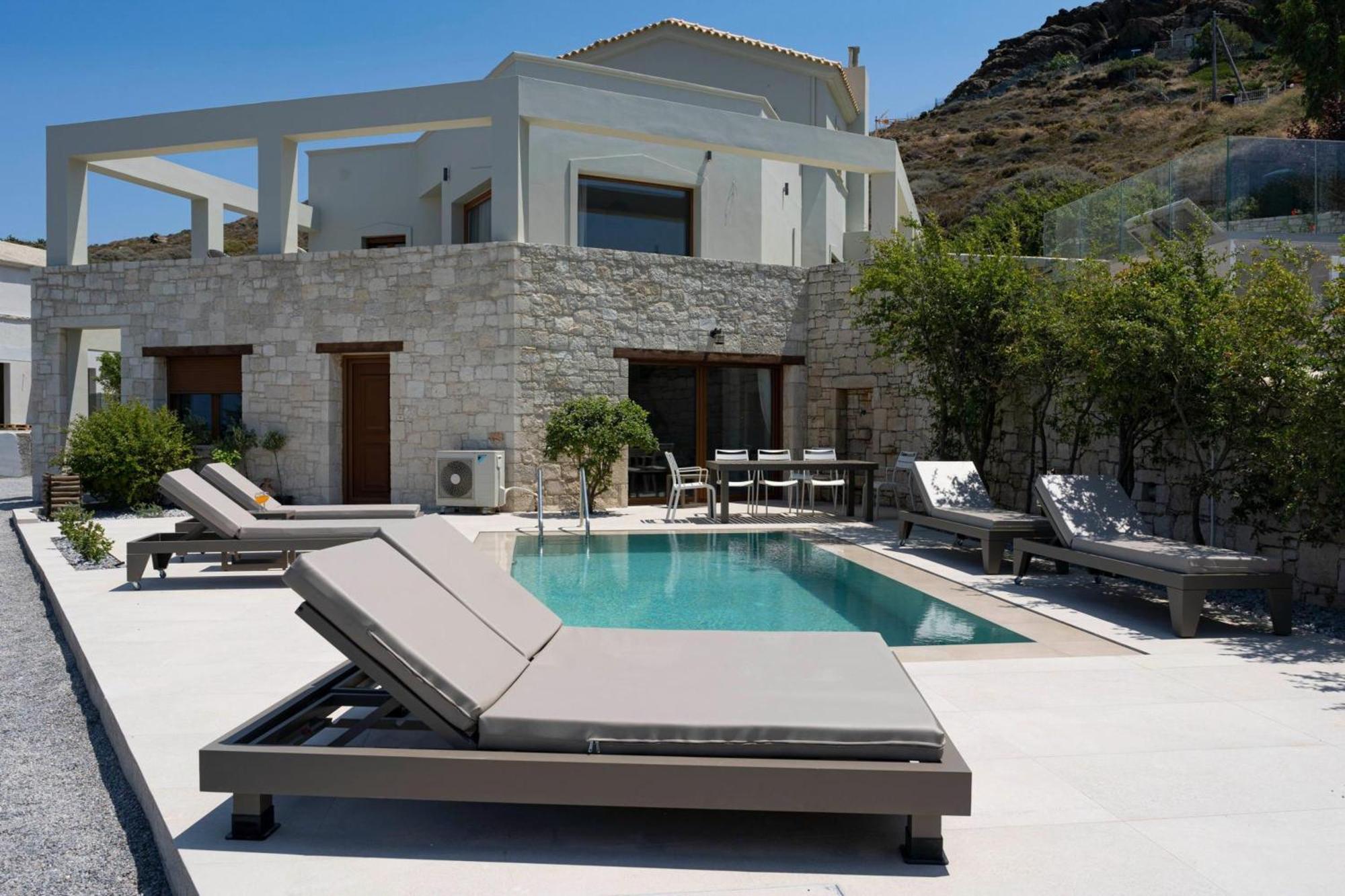 Infinite Blue - Residencies With Private Pools
